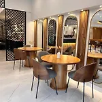 Designer At Pirin Sense Lägenhet Bansko