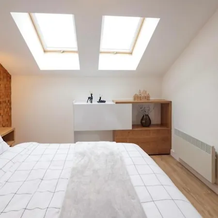 Διαμέρισμα Designer At Pirin Sense *