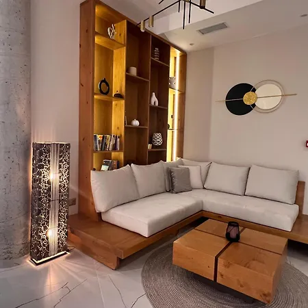 Διαμέρισμα Designer At Pirin Sense *