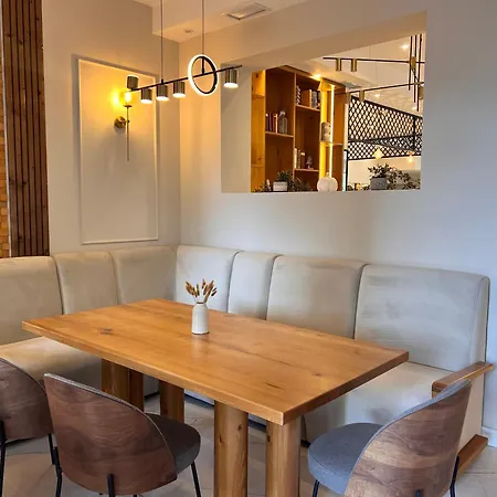 Designer At Pirin Sense Μπάνσκο