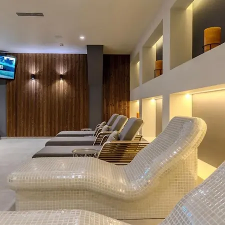 Διαμέρισμα Designer At Pirin Sense *